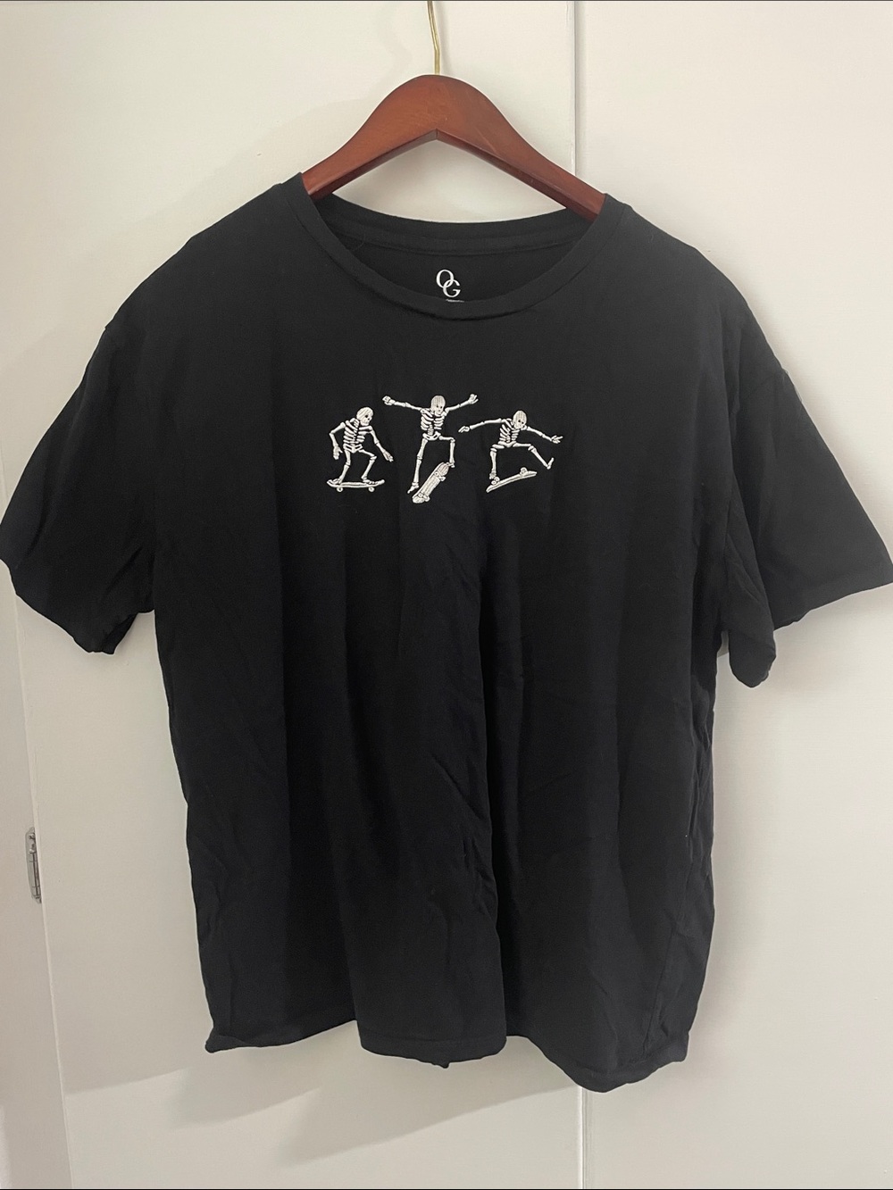 Embroidered Black Skeleton Skate Graphic Tee 100% Cotton